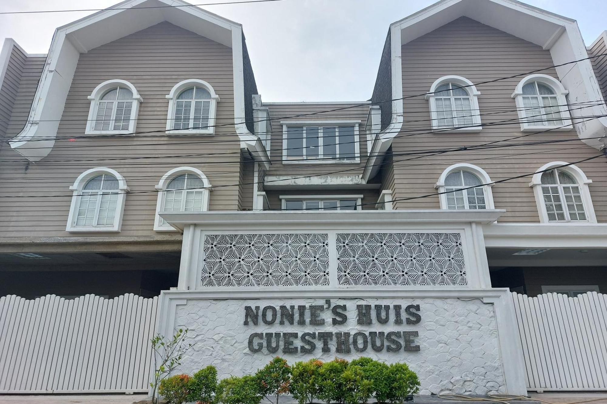 Nonie'S Huis Hotel Medan Exteriér fotografie